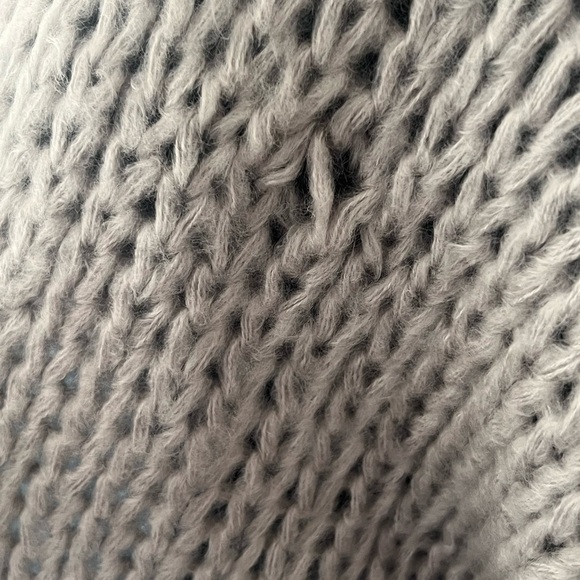 Women’s medium size V-neck multicolored sweater dress. - Picture 4 of 4